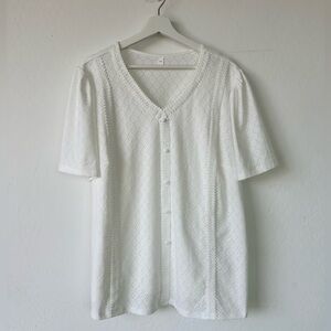 Women’s White Eyelet Style Top With Decorative Lace Size 2X